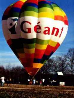 Geant4.JPG (12862 octets)